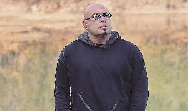 Barış Çapkın şarkılarını bir albümde topladı: Fezaya Bak