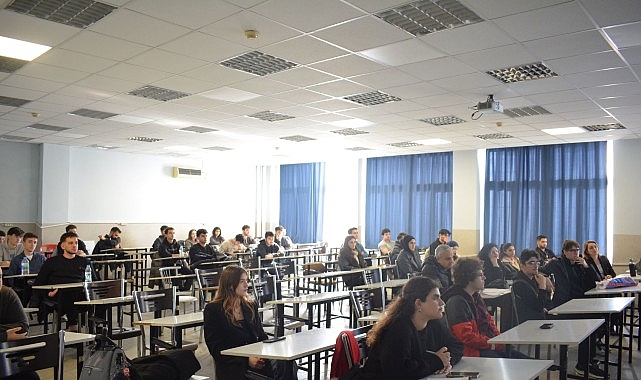 Ege Üniversitesinde engeller “Akran Mentörlüğü” ile aşılıyor