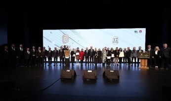 Vali Akın ile Başkan Altay 17. Altın Dokunuşlar Festivali’ni ve Gazze Kermesi’ni Açtı