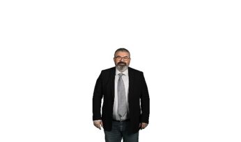 Acıbadem Üniversitesi Psikoloji Bölümü Öğretim Üyesi Prof. Dr. Murat Kurt, Dijital Çağda “Zihin Erozyonu” Yaşandığına dikkat çekiyor: “Cebimizdeki Ekran, Hafızamızı Ele Geçiriyor”