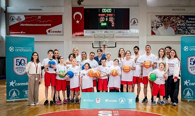 Anadolu Efes 2025–2026 sezonu One Team projesiyle Antalya’da hayallere dokunmaya devam ediyor