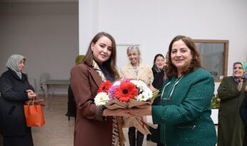 Kadınlara İlham Veren Seminer: “Kadın Olmak”