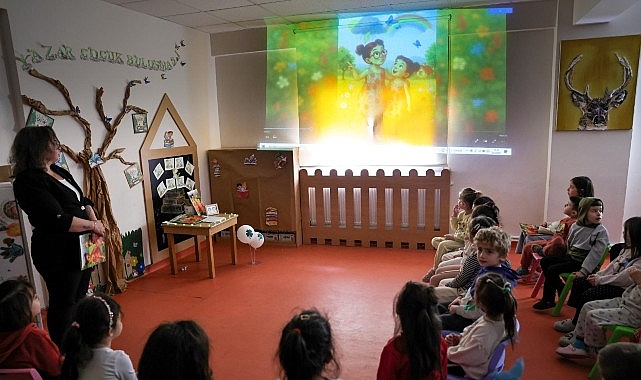 İzmir Depreminin Mucizesi Ayda ile Evlatlarını Kaybeden Anne Çocuklara Depremi Anlattı