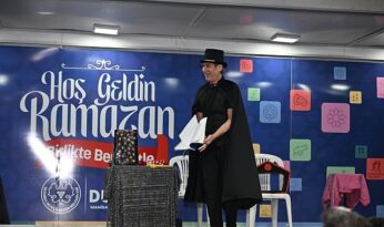 Manisa Büyükşehir’in İftar Sofrası Akhisar’da Kuruldu