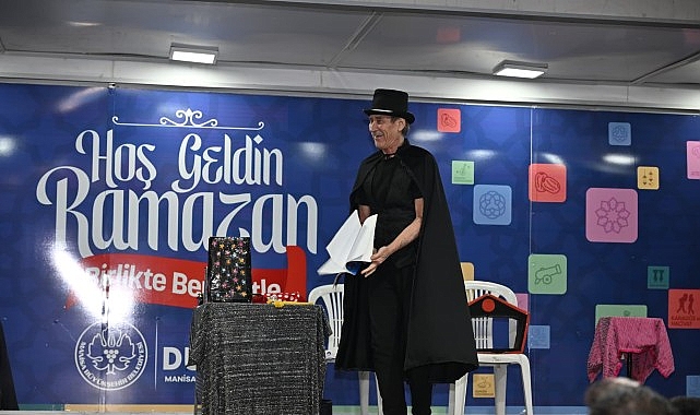 Manisa Büyükşehir’in İftar Sofrası Akhisar’da Kuruldu