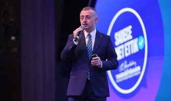 Başkan Büyükakın’dan kentsel dönüşüm konusunda net tavır; “Vatandaşın rızası ile hareket edeceğiz”