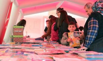 Bayraklı’da Çocuk Kitap Şenliği Yoğun İlgi Gördü
