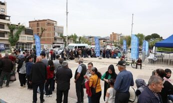 Binlerce Fide Kuşadası ve İncirliova İlçelerinde Vatandaşlarla Buluştu