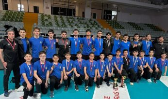 Bursa Voleyboluna İnegöl Belediyespor İmzası