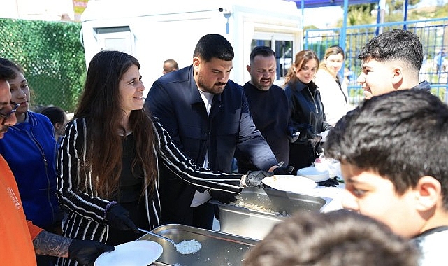 Çeşme Belediyesinden okullara sosyal alan desteği