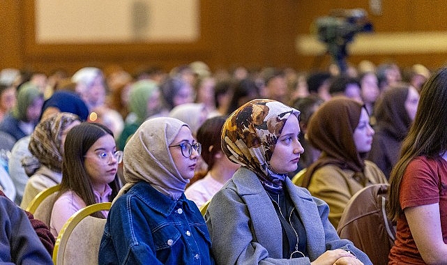 İki Bin Üniversite Adayı, YKS Soru Çözüm ve Strateji Geliştirme Kampında Buluştu